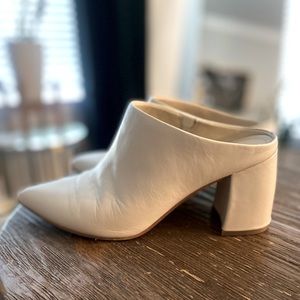 Marc Fisher heeled mule 8M